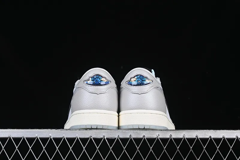 All Categories Air Jordan Jordan Series Basketball Shoes Air Jordan 1 Low Air Jordan 1 Low OG "CNY" AJ1 Joe 1 Year of the Snake Limited Silver Snake Low-top Retro Basketball Shoes HF3144-100